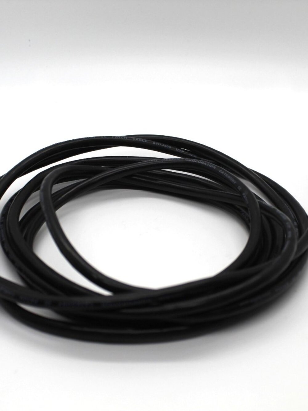 1 Belkin RJ45 Cat 5e Male/Male 10FT Crossover Ethernet Patch Cable - R7J304